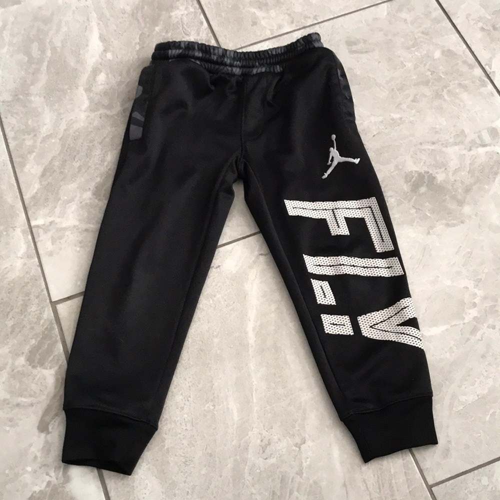 JORDAN Little Boys' Therma-FIT Camo Black Jogger Pants | 4